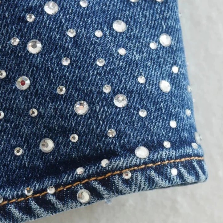 Cropped Feminino Jeans com Pedraria e Brilhos - Estilo e Glamour em Cada Detalhe - Outlet do Cazé